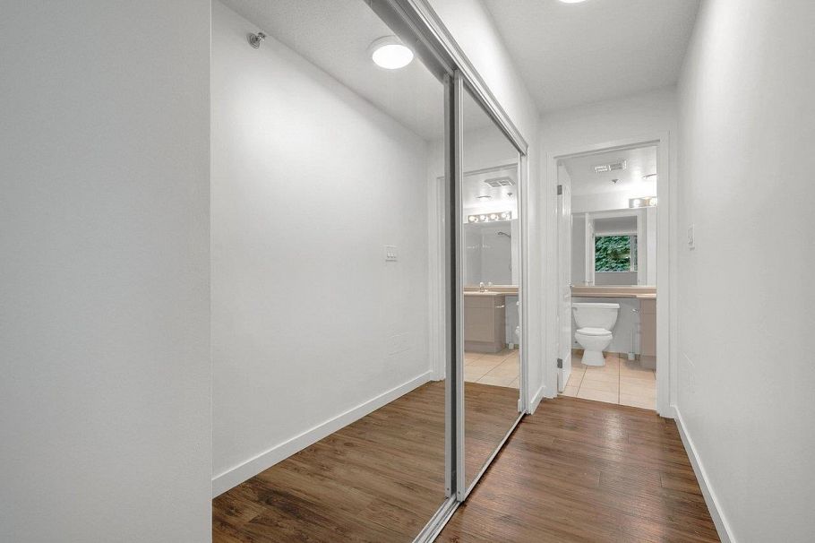 307 3061 E Kent Avenue North Vancouver, BC - 27