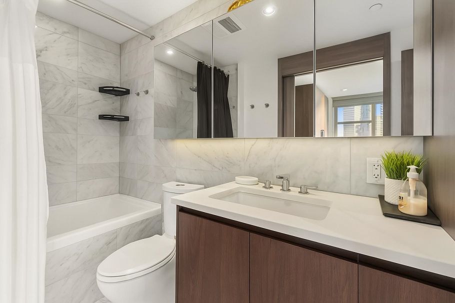 1387 87 Nelson Street Vancouver, BC - 17