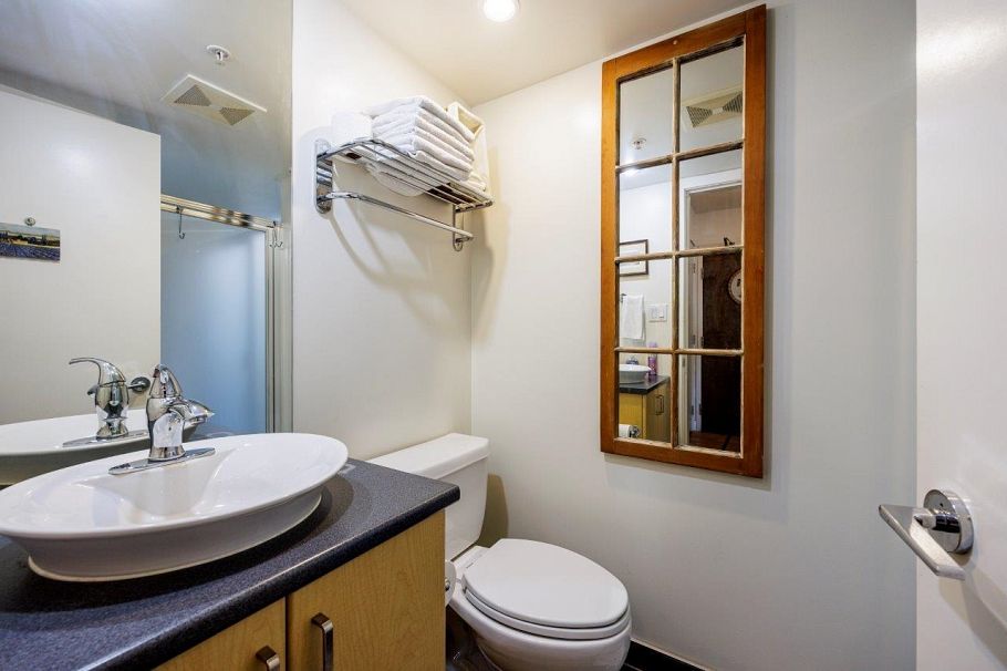 902 175 W 1st Street North Vancouver, BC - 19