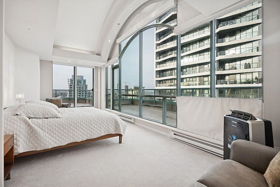 PH 3-4 1383 Howe Street Vancouver, BC - 9