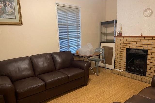 3034 Glen Drive Vancouver, BC - 3