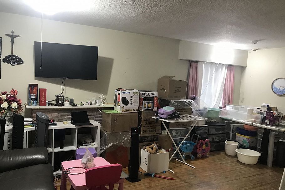 4569 Gladstone Street Vancouver, BC - 2