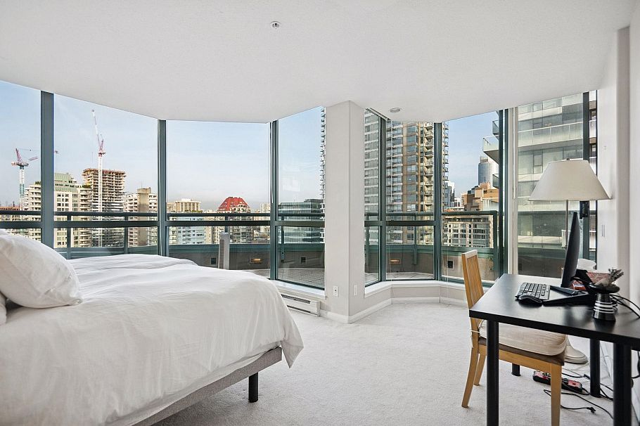 PH 3-4 1383 Howe Street Vancouver, BC - 15