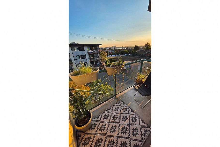 303 131 W 20th Street North Vancouver, BC - 31