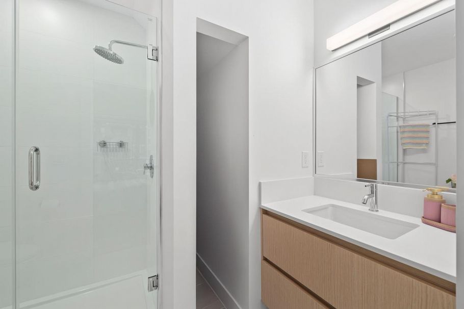 3 752 E 3rd Street North Vancouver, BC - 22