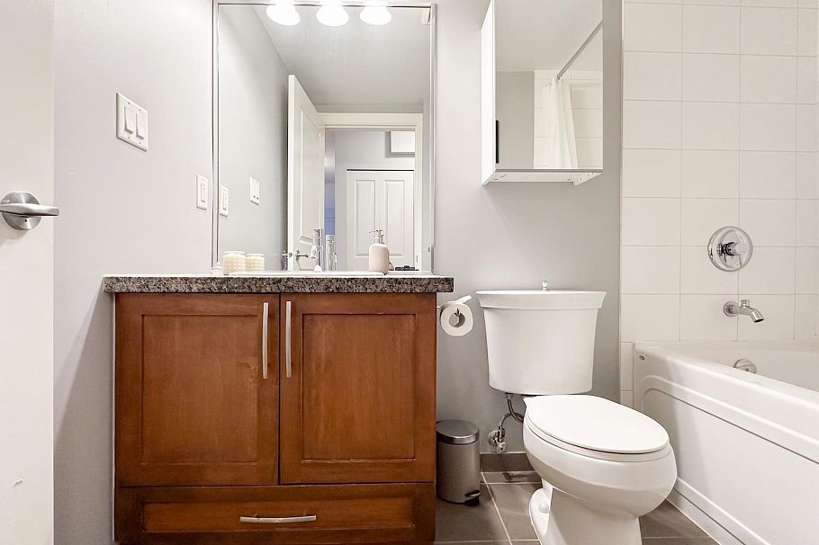 411 3811 Hastings Street Burnaby, BC - 17