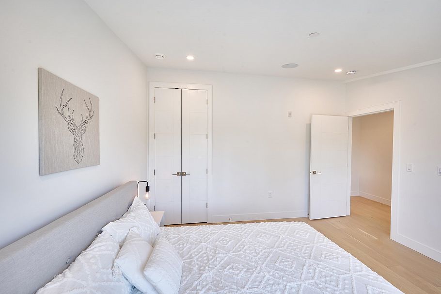 810 E 51st Avenue Vancouver, BC - 16