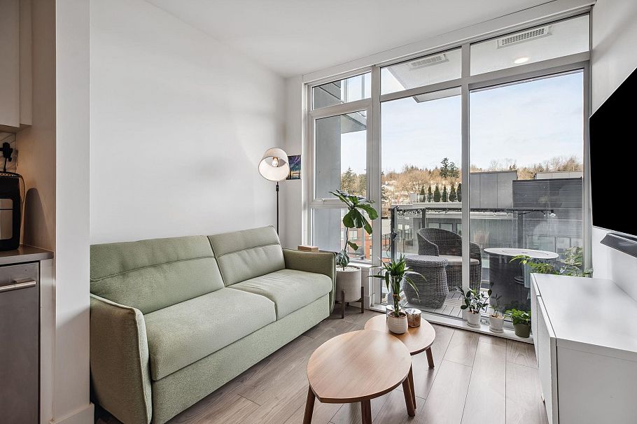 702 3581 E Kent Ave North Vancouver, BC - 1