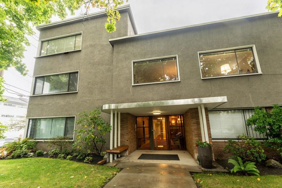 201 1695 W 10th Avenue Vancouver, BC - 1