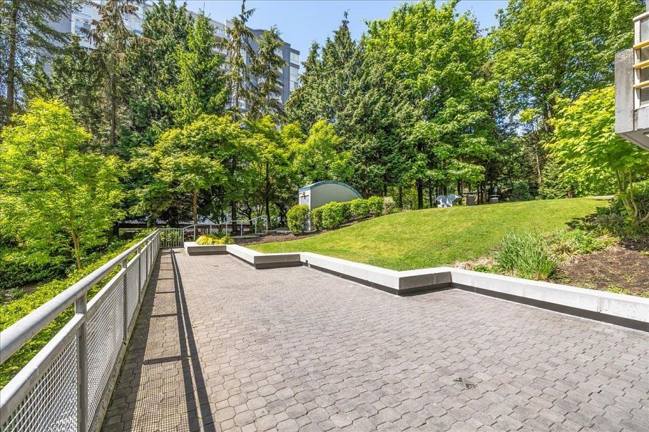 307 3061 E Kent Avenue North Vancouver, BC - 36
