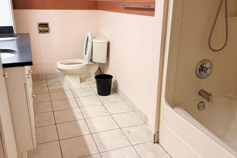 1335 E 29th Avenue Vancouver, BC - 3