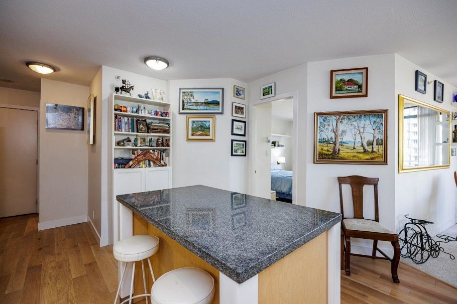 902 175 W 1st Street North Vancouver, BC - 9