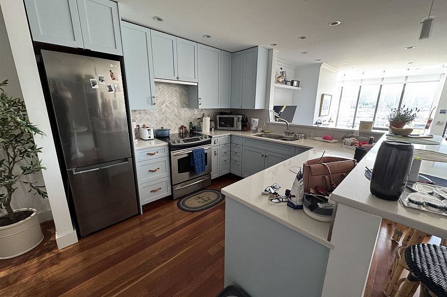 21 1201 Lamey's Mill Road Vancouver, BC - 4