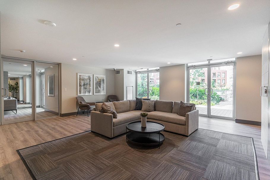 702 3581 E Kent Ave North Vancouver, BC - 27