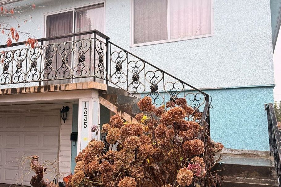 1335 E 29th Avenue Vancouver, BC - 1