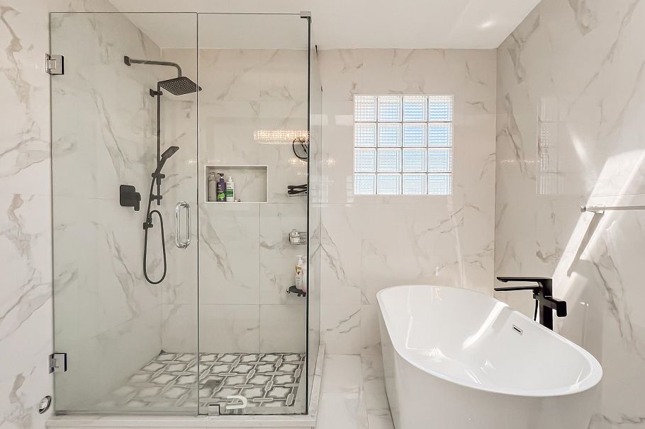 2083 E 53rd Avenue Vancouver, BC - 16