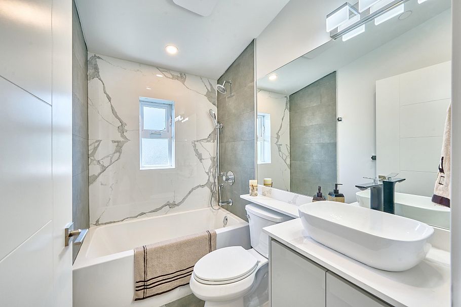 810 E 51st Avenue Vancouver, BC - 17