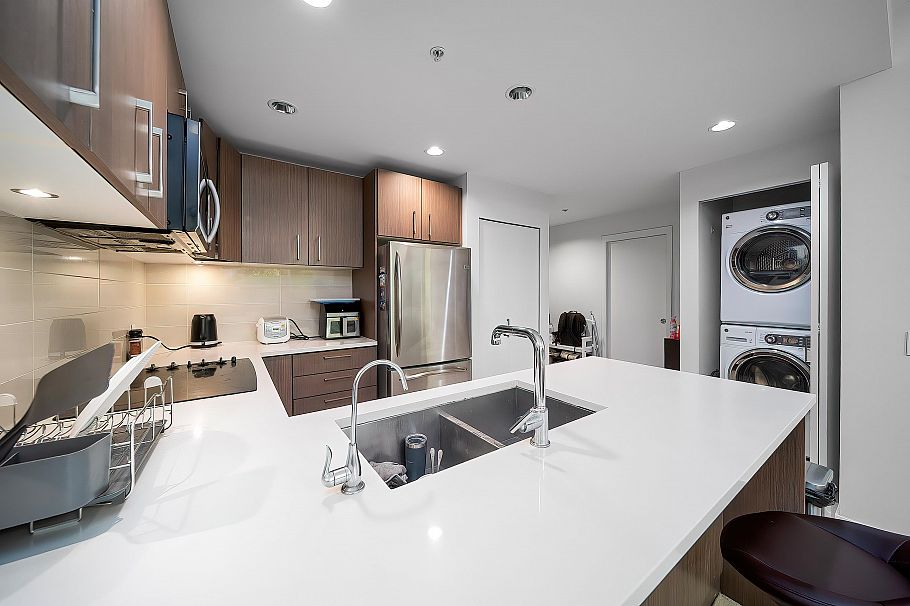 101 5981 Gray Avenue Vancouver, BC - 7