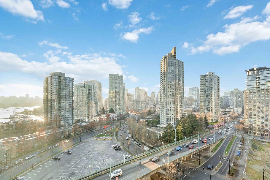 1387 87 Nelson Street Vancouver, BC - 22