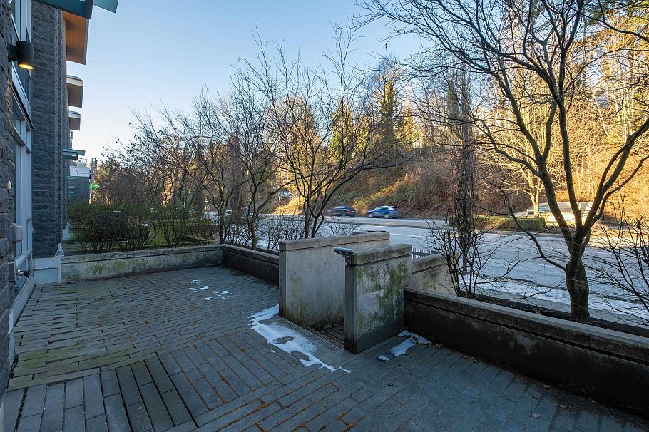 3518 Marine Way Vancouver, BC - 25