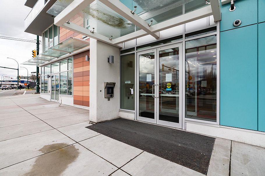 602 180 E 2nd Avenue Vancouver, BC - 2