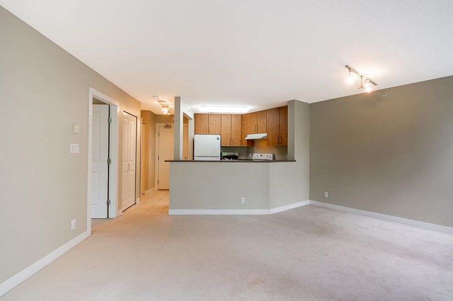 309 5380 Oben Street Vancouver, BC - 8