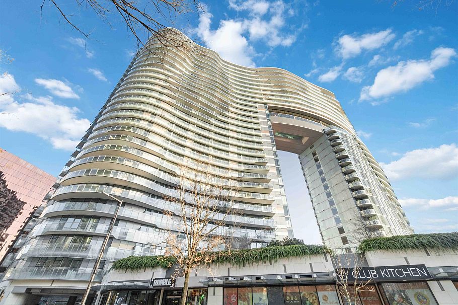 1387 87 Nelson Street Vancouver, BC - 1