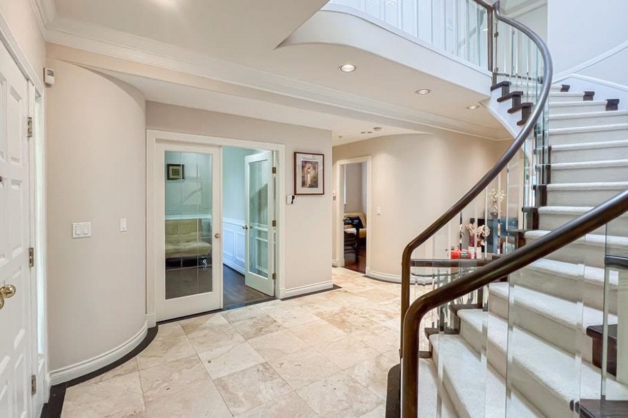 1556 W 62nd Avenue Vancouver, BC - 3