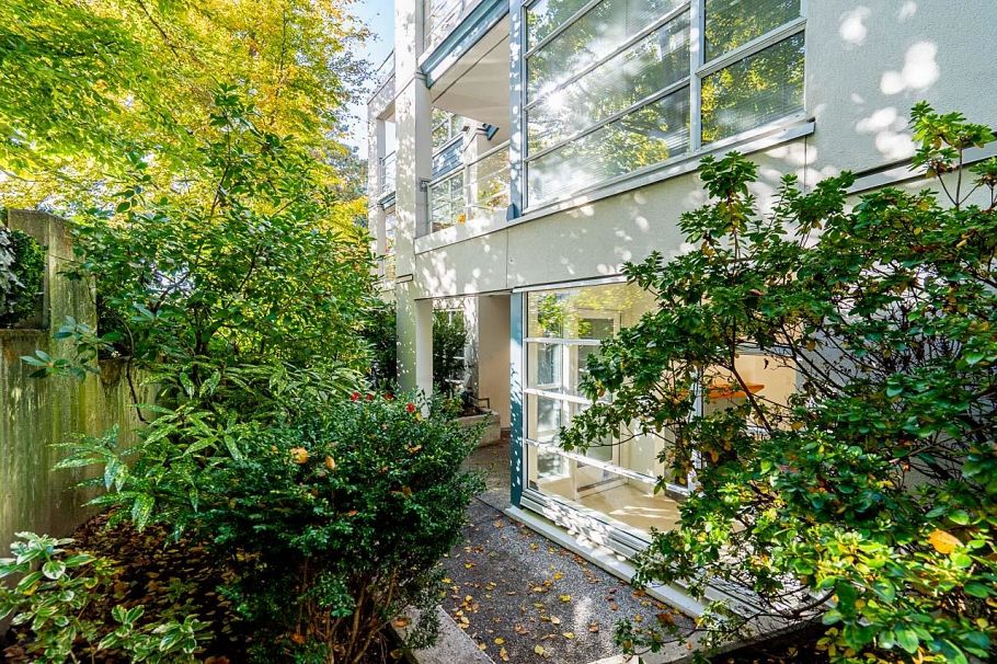 106 2575 W 4th Avenue Vancouver, BC - 26