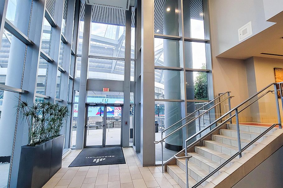 2506 111 W Georgia Street Vancouver, BC - 4