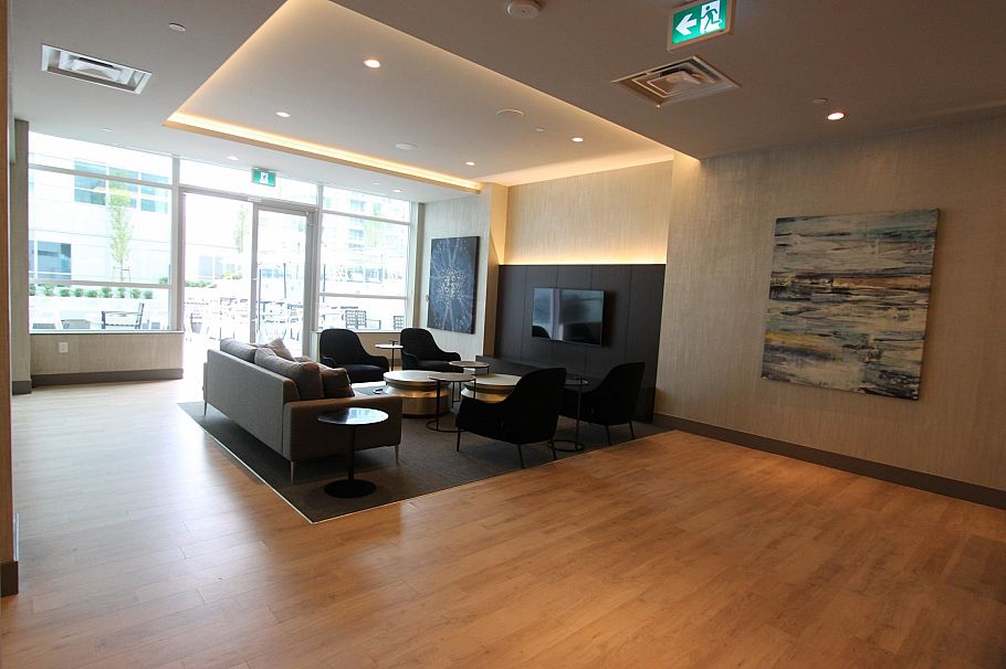 1609 125 E 14th Street North Vancouver, BC - 19