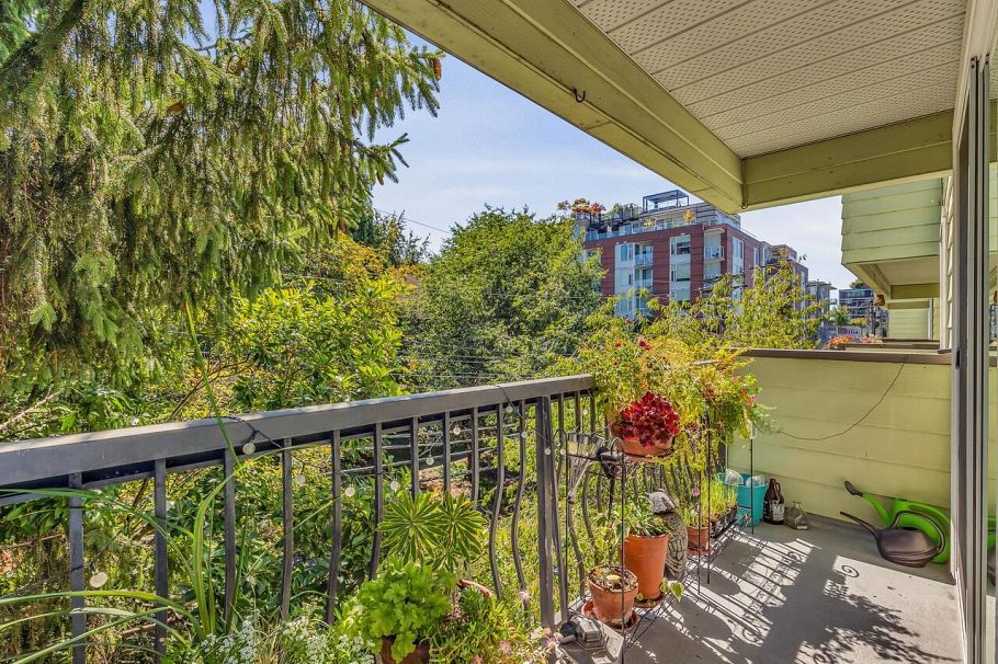 406 334 E 5th Avenue Vancouver, BC - 5