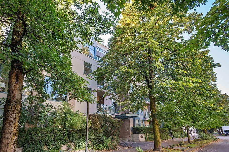 210 2028 W 11th Avenue Vancouver, BC - 16