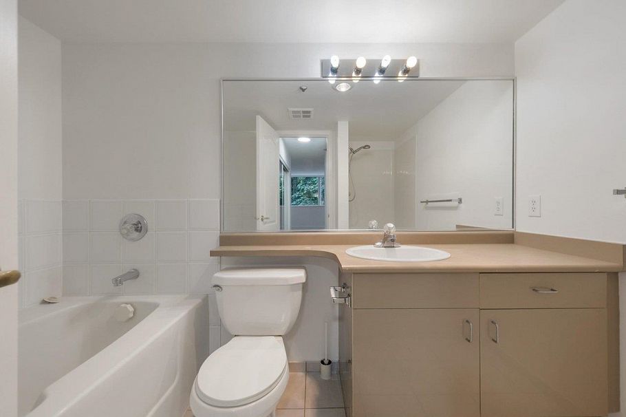 307 3061 E Kent Avenue North Vancouver, BC - 28