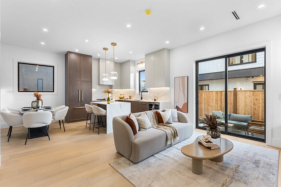 2 546 E 46th Avenue Vancouver, BC - 3