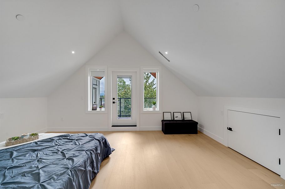 1 4463 Walden Street Vancouver, BC - 31