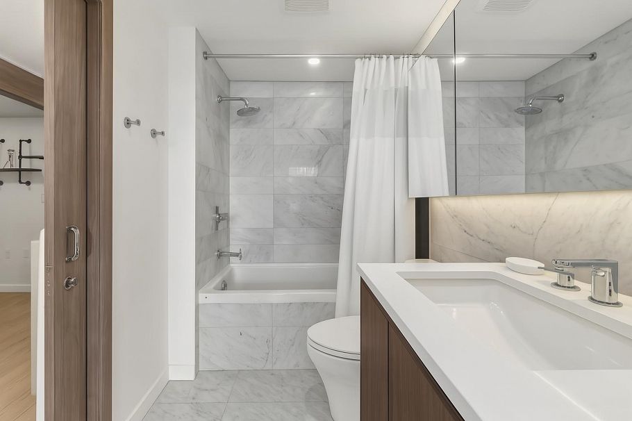 1387 87 Nelson Street Vancouver, BC - 16