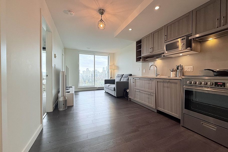 2101 5470 Ormidale Street Vancouver, BC - 6