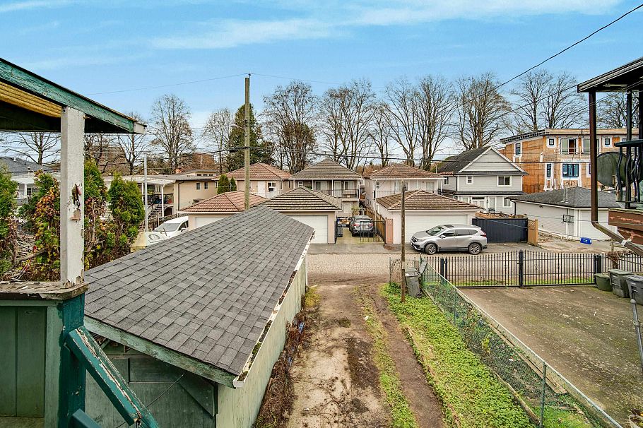 5284 Slocan Street Vancouver, BC - 30