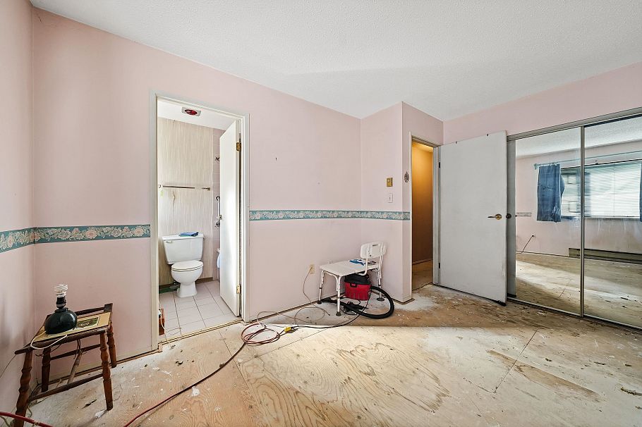 1621 Fell Avenue North Vancouver, BC - 18