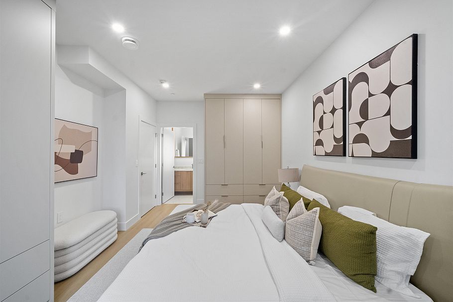 1 2386 E 45th Avenue Vancouver, BC - 13