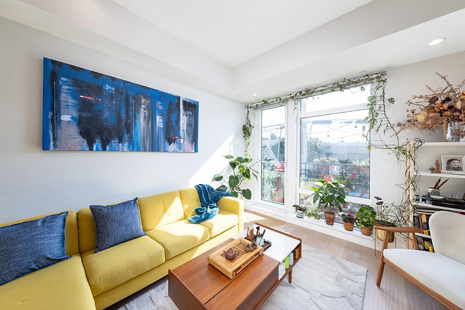 205 1591 Bowser Avenue North Vancouver, BC - 14