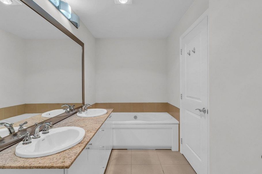 1905 1211 Melville Street Vancouver, BC - 22