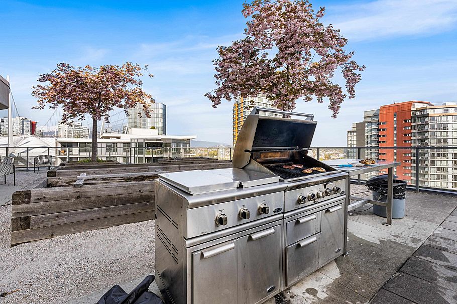 1387 87 Nelson Street Vancouver, BC - 39