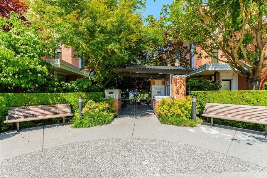 2953 Wall Street Vancouver, BC - 38