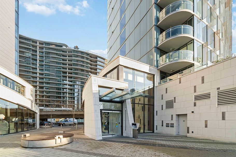 1387 87 Nelson Street Vancouver, BC - 3