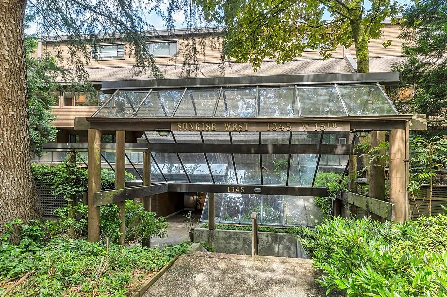 306 1345 W 15th Avenue Vancouver, BC - 1