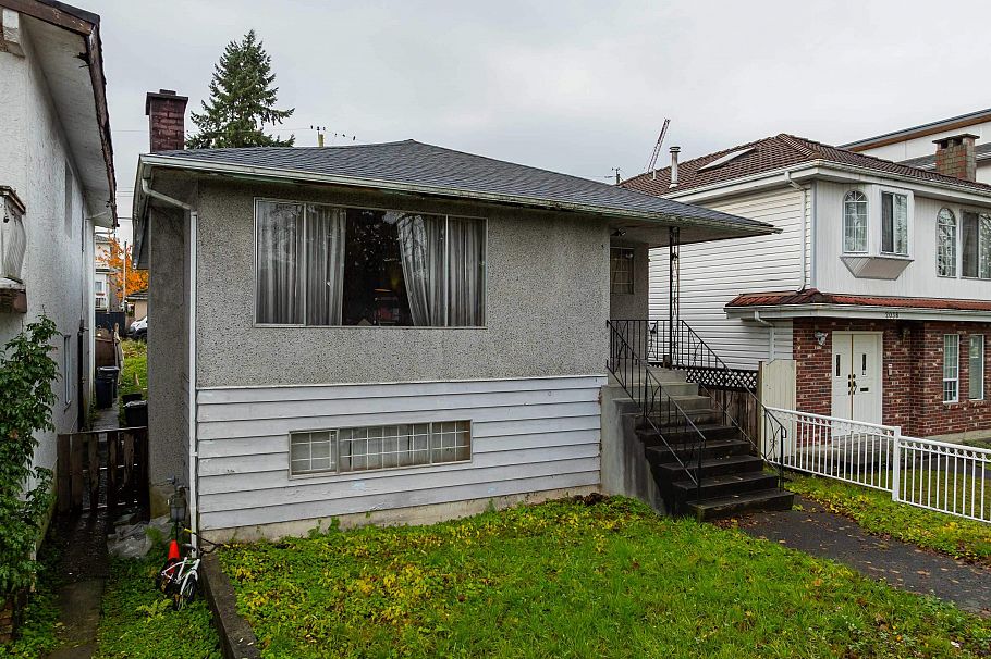 2044 E 22nd Avenue Vancouver, BC - 2