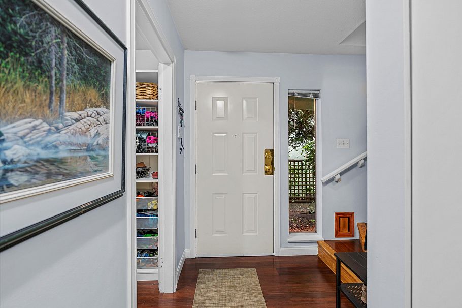 2 410 Mahon Avenue North Vancouver, BC - 6