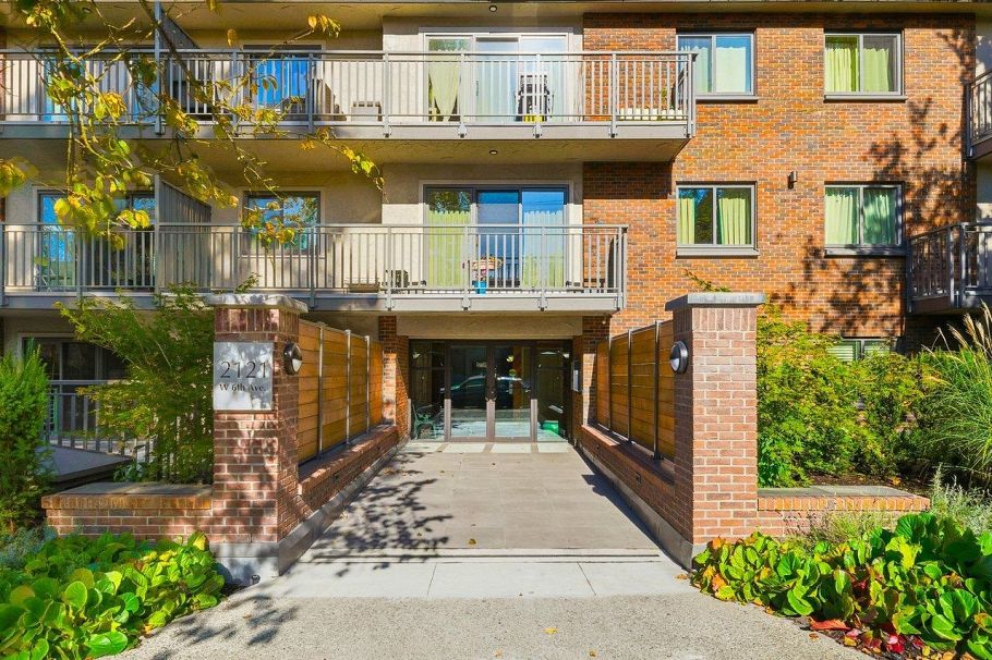 311 2121 W 6th Avenue Vancouver, BC - 21